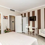 Accademia 3*