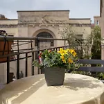 Accademia Oda ve Kahvaltı 3*