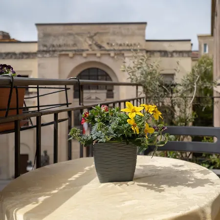 Accademia Frühstückspension 3*