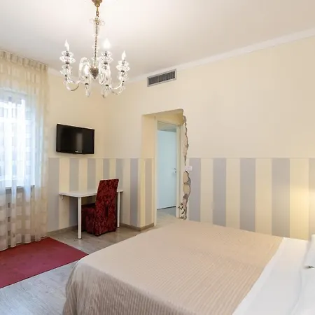 Accademia Bed & Breakfast 2*