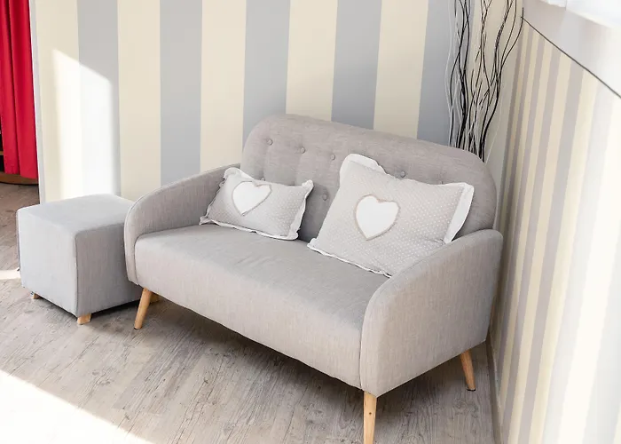 Accademia לינה וארוחת בוקר